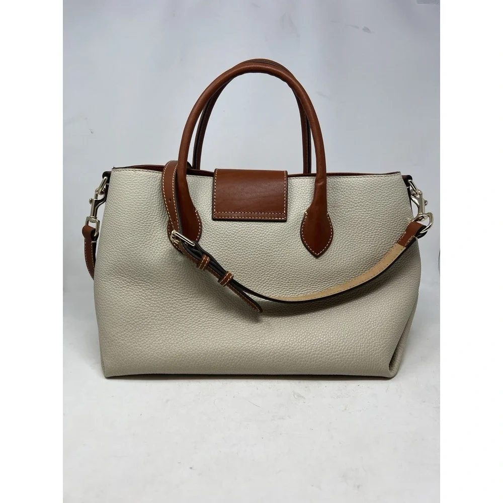Dooney &Bourke  Pebble Turnlock Handle Boston Tote 30 Gently‎ Used